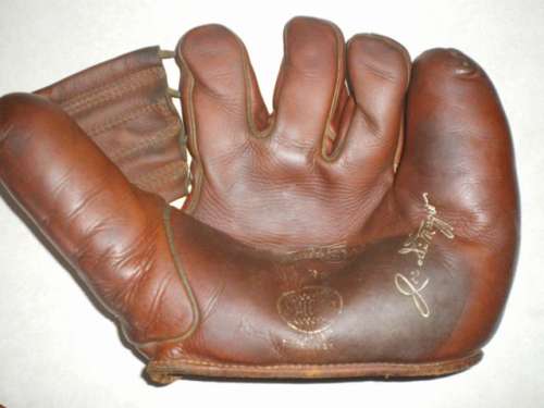 Joe DiMaggio Spalding 133 Front